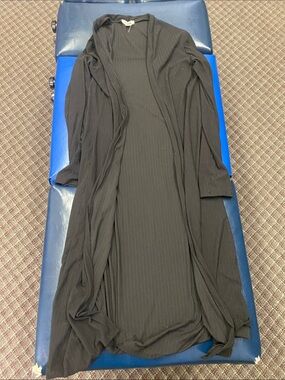 FUYUKAI Soft Black Draped Stretch Top - L